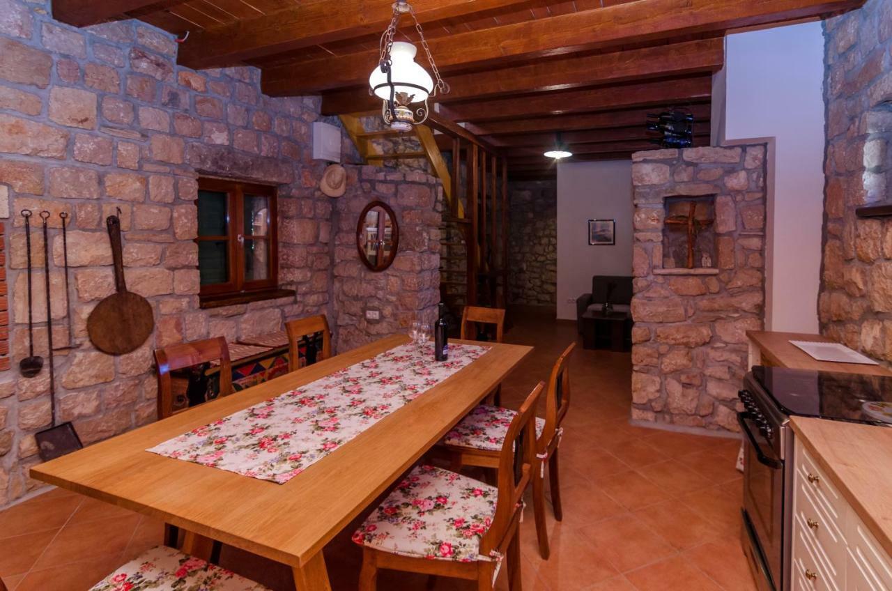 Vila Stone House Knezevic Vinjerac Exteriér fotografie